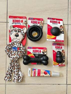KONG Extreme Dog Toy 6 piece Loot Bundle-Medium